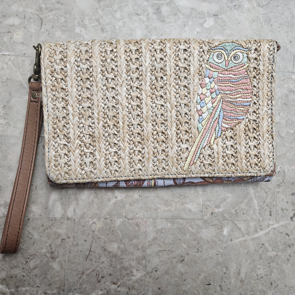 Sakroots Clutch